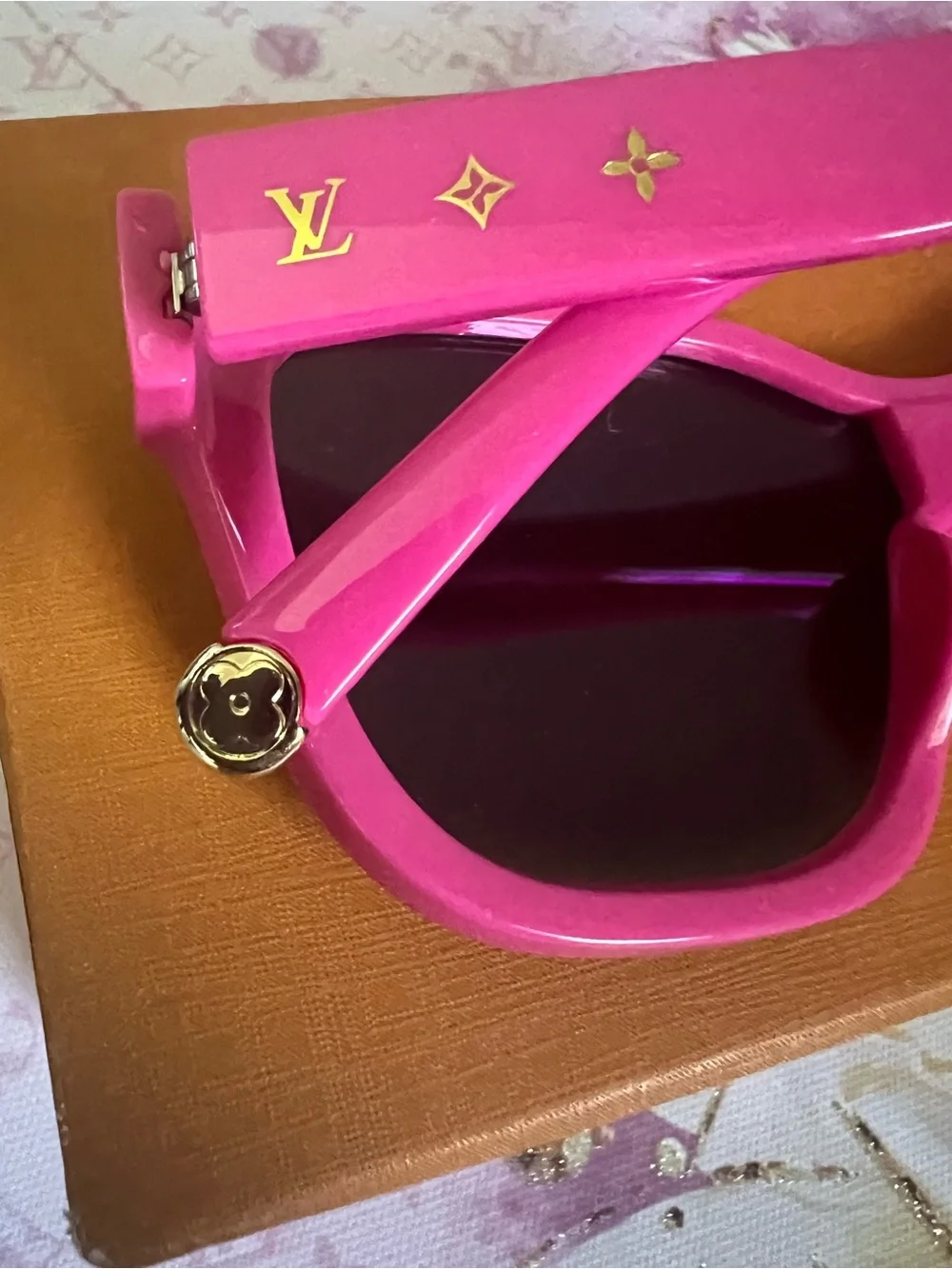Louis Vuitton Pink Purple Mirrored Shield Sunglasses brand New LV